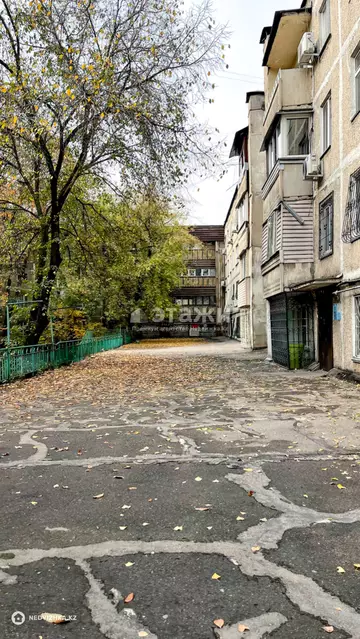 2-комнатная квартира, этаж 3 из 5, 45 м²