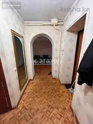 2-комнатная квартира, этаж 4 из 4, 48 м²