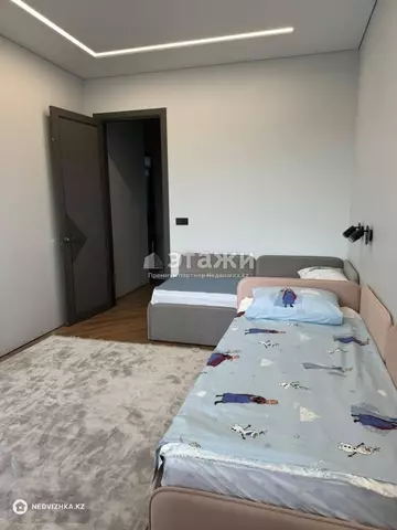 3-комнатная квартира, этаж 9 из 12, 97 м²