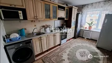 2-комнатная квартира, этаж 4 из 5, 54 м²