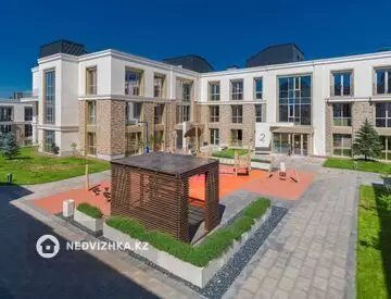 2-комнатная квартира, этаж 2 из 3, 106 м²