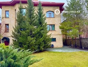 7-комнатный дом, 10 соток, 600 м²