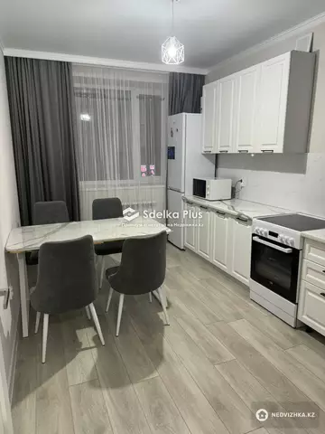 1-комнатная квартира, этаж 3 из 9, 40 м²