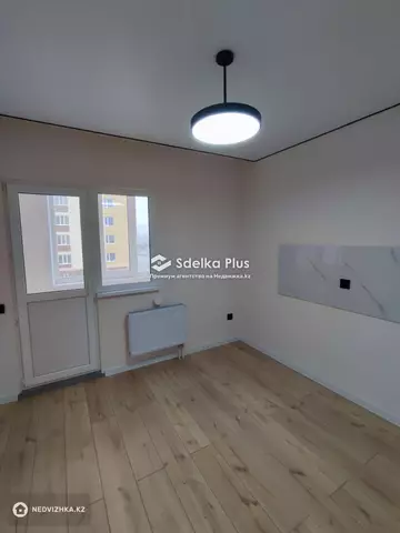 1-комнатная квартира, этаж 4 из 9, 35 м²