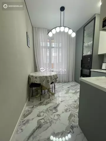 3-комнатная квартира, этаж 4 из 5, 91 м²