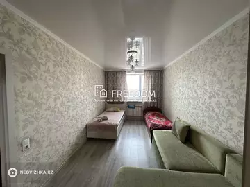 3-комнатная квартира, этаж 9 из 10, 69 м²