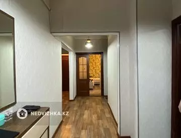 5-комнатная квартира, этаж 2 из 5, 100 м²