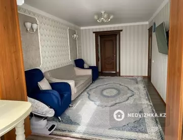 3-комнатная квартира, этаж 4 из 4, 54 м²