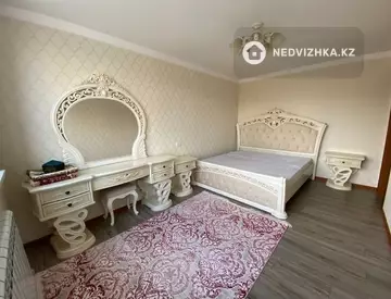 3-комнатная квартира, этаж 4 из 4, 54 м²