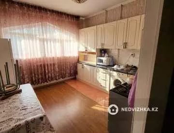 2-комнатная квартира, этаж 8 из 9, 62 м²