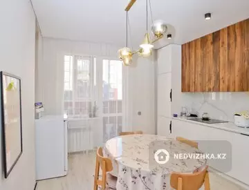 3-комнатная квартира, этаж 6 из 12, 94 м²