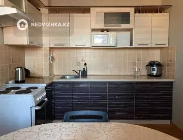 2-комнатная квартира, этаж 10 из 13, 57 м²