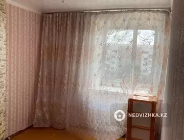 3-комнатная квартира, этаж 4 из 5, 60 м²