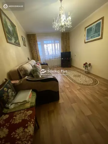 2-комнатная квартира, этаж 3 из 5, 45 м²