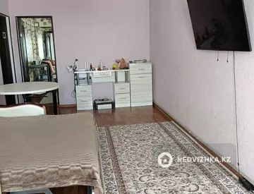 3-комнатная квартира, этаж 2 из 5, 60 м²