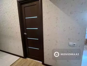 2-комнатная квартира, этаж 4 из 5, 51 м²