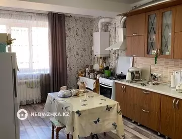 2-комнатная квартира, этаж 5 из 5, 90 м²