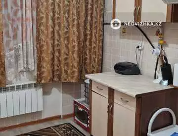 3-комнатная квартира, этаж 1 из 5, 63 м²