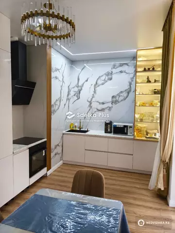 3-комнатная квартира, этаж 9 из 15, 98 м²