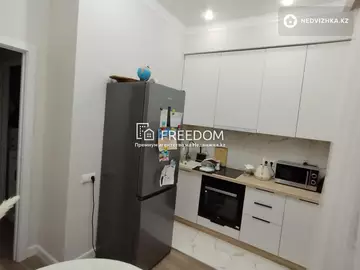 1-комнатная квартира, этаж 5 из 9, 37 м²