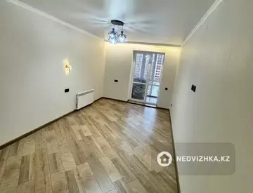 3-комнатная квартира, этаж 6 из 12, 87 м², на длительный срок