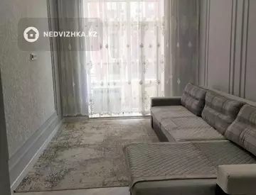 1-комнатная квартира, этаж 4 из 10, 38 м²