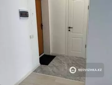 2-комнатная квартира, этаж 10 из 13, 51 м²