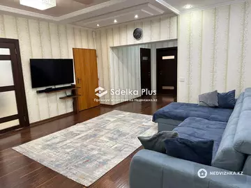 3-комнатная квартира, этаж 1 из 5, 107 м²