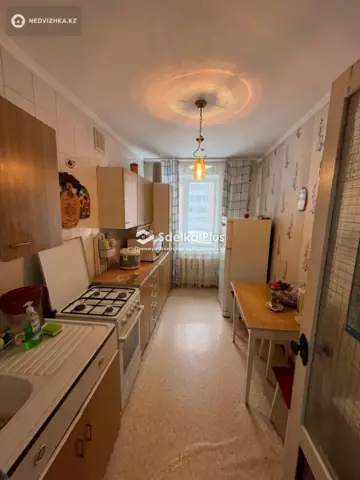 2-комнатная квартира, этаж 3 из 5, 52 м²