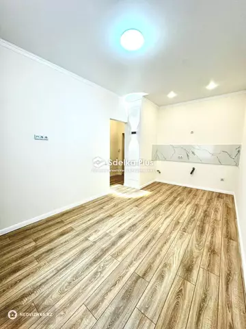 2-комнатная квартира, этаж 2 из 9, 36 м²