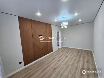 1-комнатная квартира, этаж 10 из 16, 35 м²