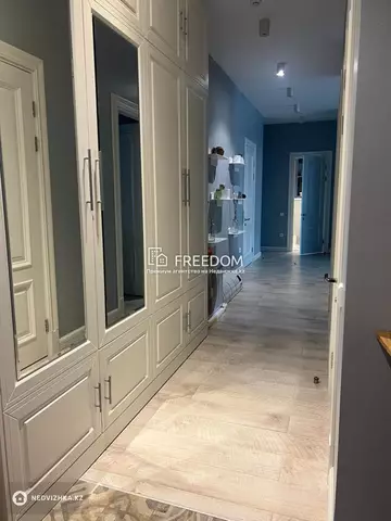 4-комнатная квартира, этаж 6 из 10, 118 м²