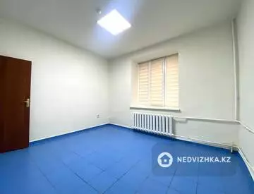 200 м², Офисное помещение, этаж 1 из 1, в жилом доме, 200 м², на длительный срок, изображение - 4