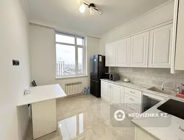 2-комнатная квартира, этаж 8 из 20, 60 м²