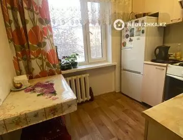 2-комнатная квартира, этаж 3 из 5, 42 м²