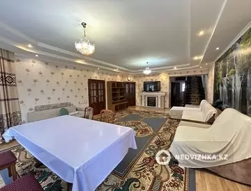 7-комнатный дом, 10 соток, 517 м²