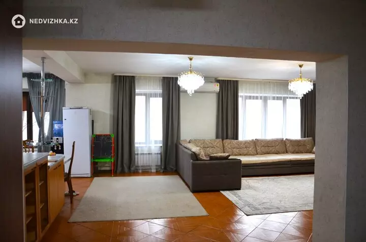 120 м², 4-комнатная квартира, этаж 4 из 5, 120 м², изображение - 1