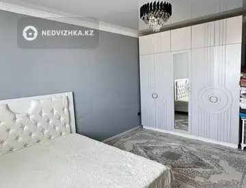 2-комнатная квартира, этаж 10 из 12, 62 м²