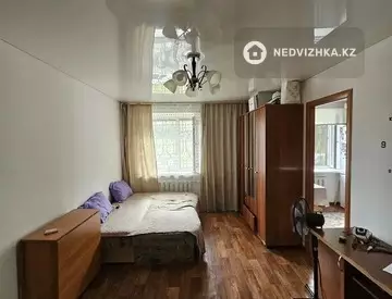 2-комнатная квартира, этаж 1 из 5, 42 м²