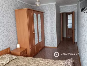 3-комнатная квартира, этаж 3 из 5, 58 м²