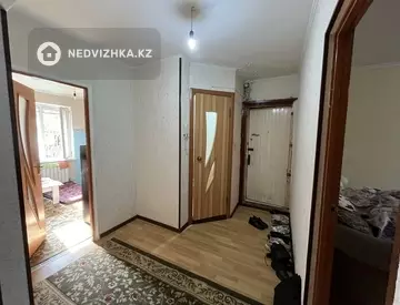 3-комнатная квартира, этаж 1 из 5, 74 м²