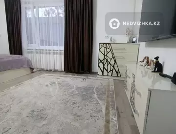 6-комнатный дом, 6 соток, 94 м²