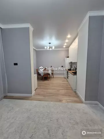 2-комнатная квартира, этаж 1 из 10, 60 м²