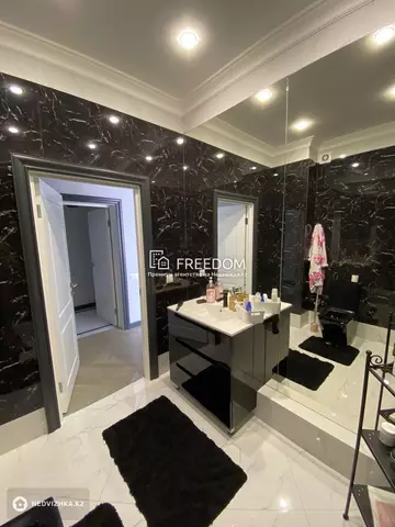 7-комнатная квартира, этаж 7 из 7, 364 м²