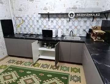 2-комнатная квартира, этаж 5 из 6, 76 м², на длительный срок