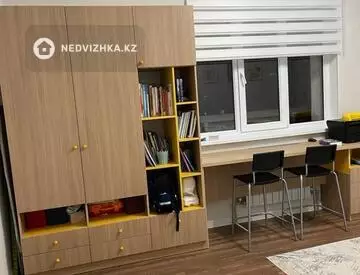 3-комнатная квартира, этаж 12 из 18, 107 м²