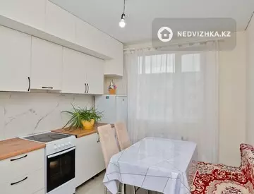 1-комнатная квартира, этаж 8 из 9, 34 м²