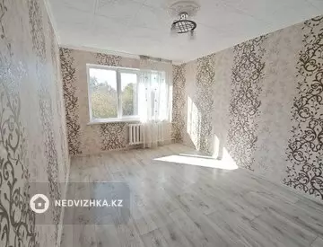 1-комнатная квартира, этаж 4 из 4, 17 м²