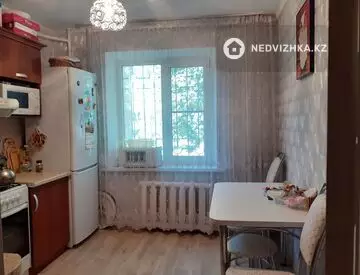 2-комнатная квартира, этаж 1 из 9, 51 м²