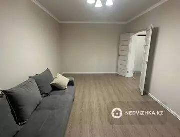 1-комнатная квартира, этаж 11 из 14, 40 м²